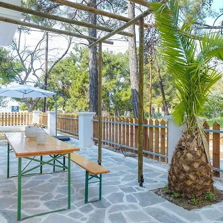 Villa Olivia Beach House *