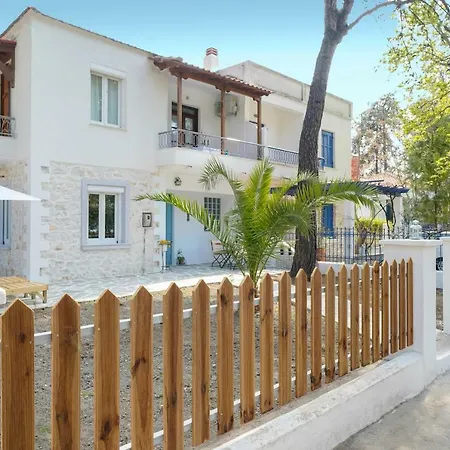 Villa Olivia Beach House