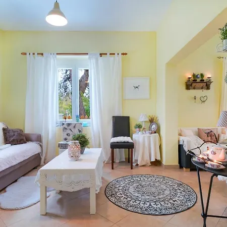 Villa Olivia Beach House *